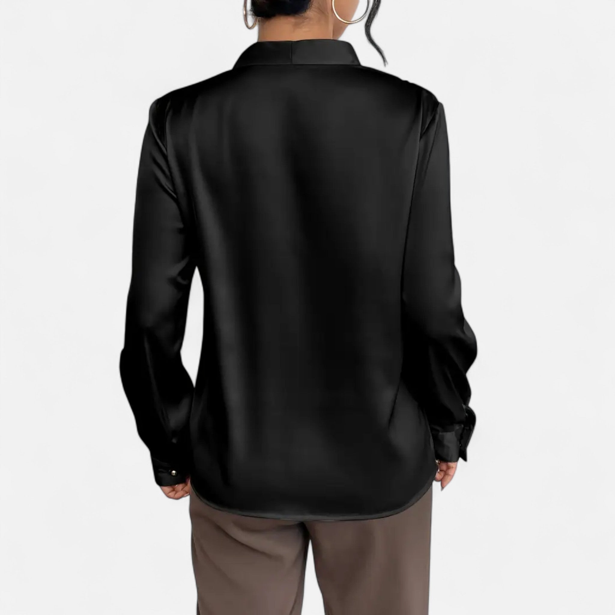 Damen - Elegante Satin Bluse - V-Ausschnitt - Leichtes Material - Stilvolle Oberbekleidung für jeden Anlass