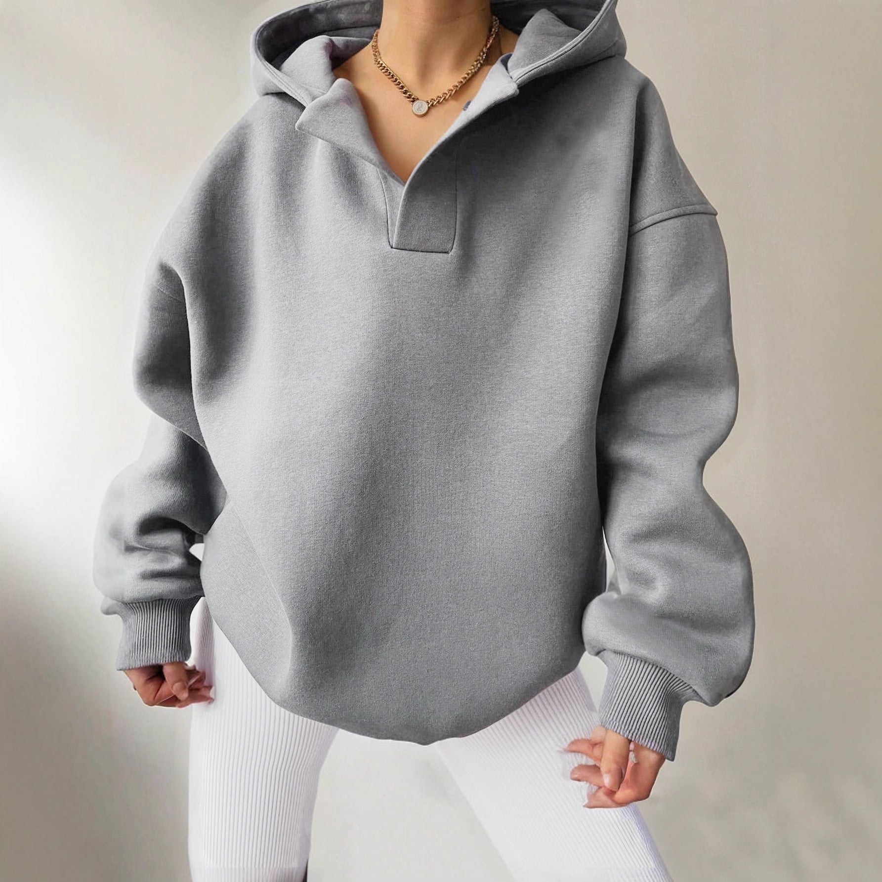 Damen - Übergroßer Kapuzenpulli - V-Ausschnitt - Bequem und Stylish - Perfekt für Freizeitlooks