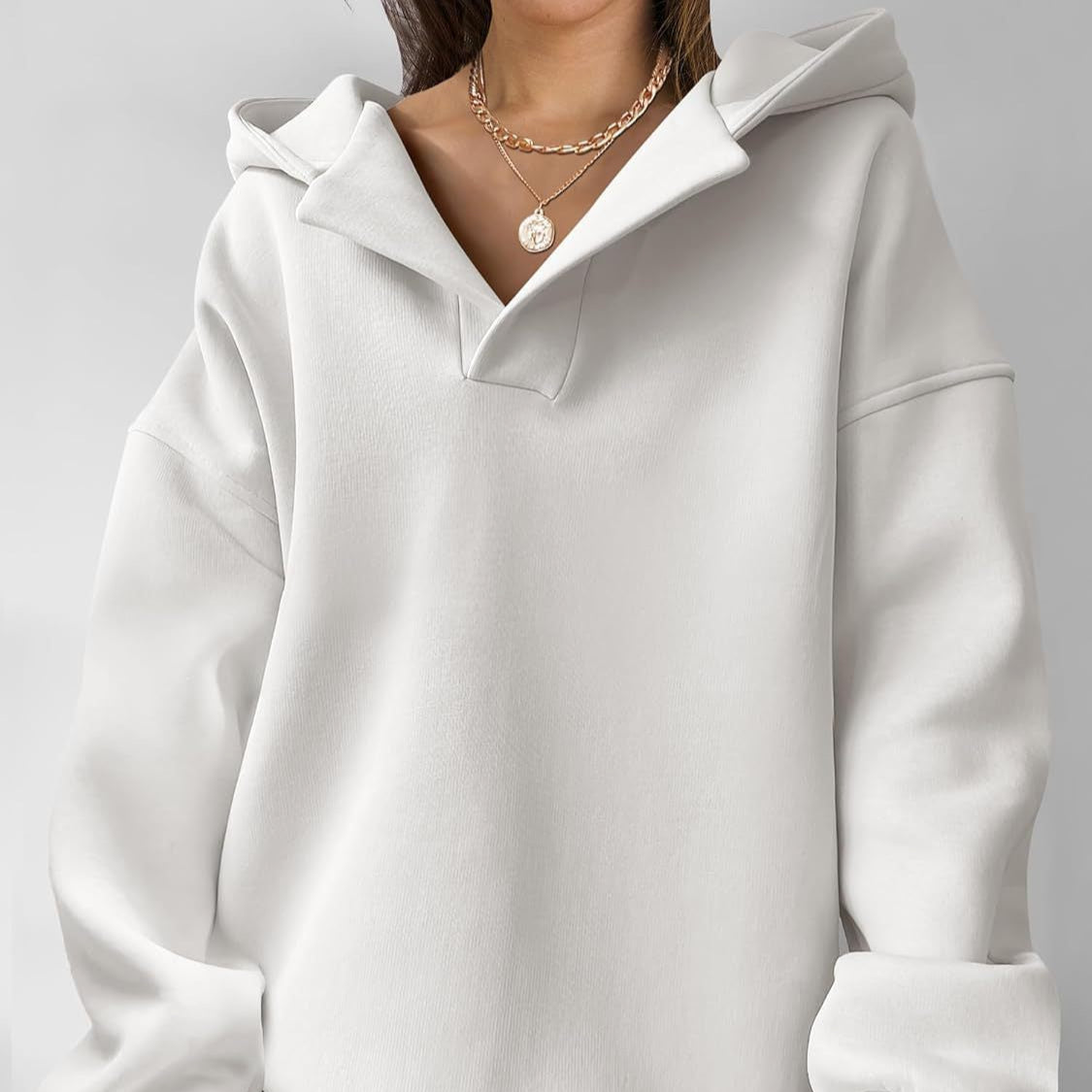 Damen - Übergroßer Kapuzenpulli - V-Ausschnitt - Bequem und Stylish - Perfekt für Freizeitlooks