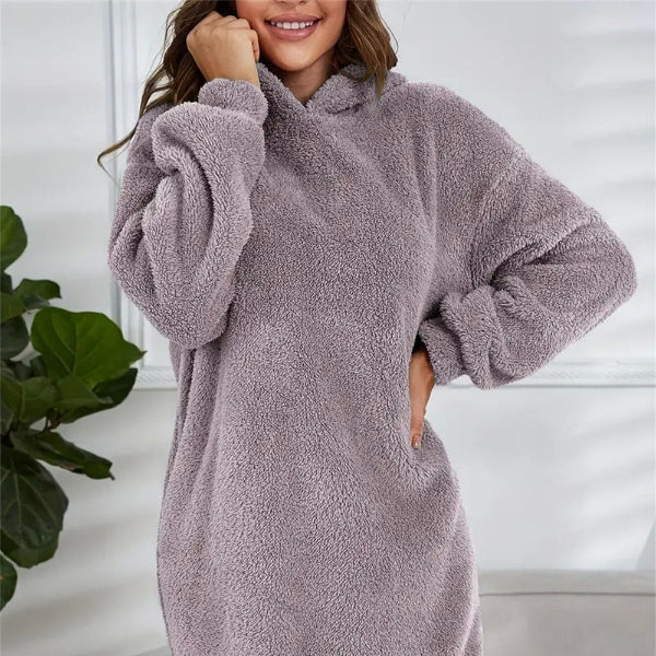 Damen - Übergroß Kleid mit Kapuze - Weichem Fleece - Bequemer und stylischer Begleiter für jeden Tag