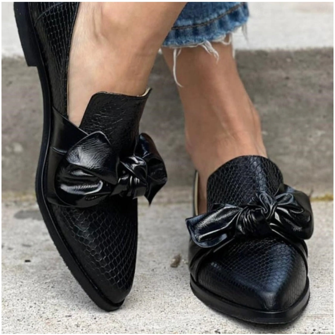 Damen - Texturierte Schleife Loafers - Bequeme und Stilvolle Schuhe für jeden Anlass