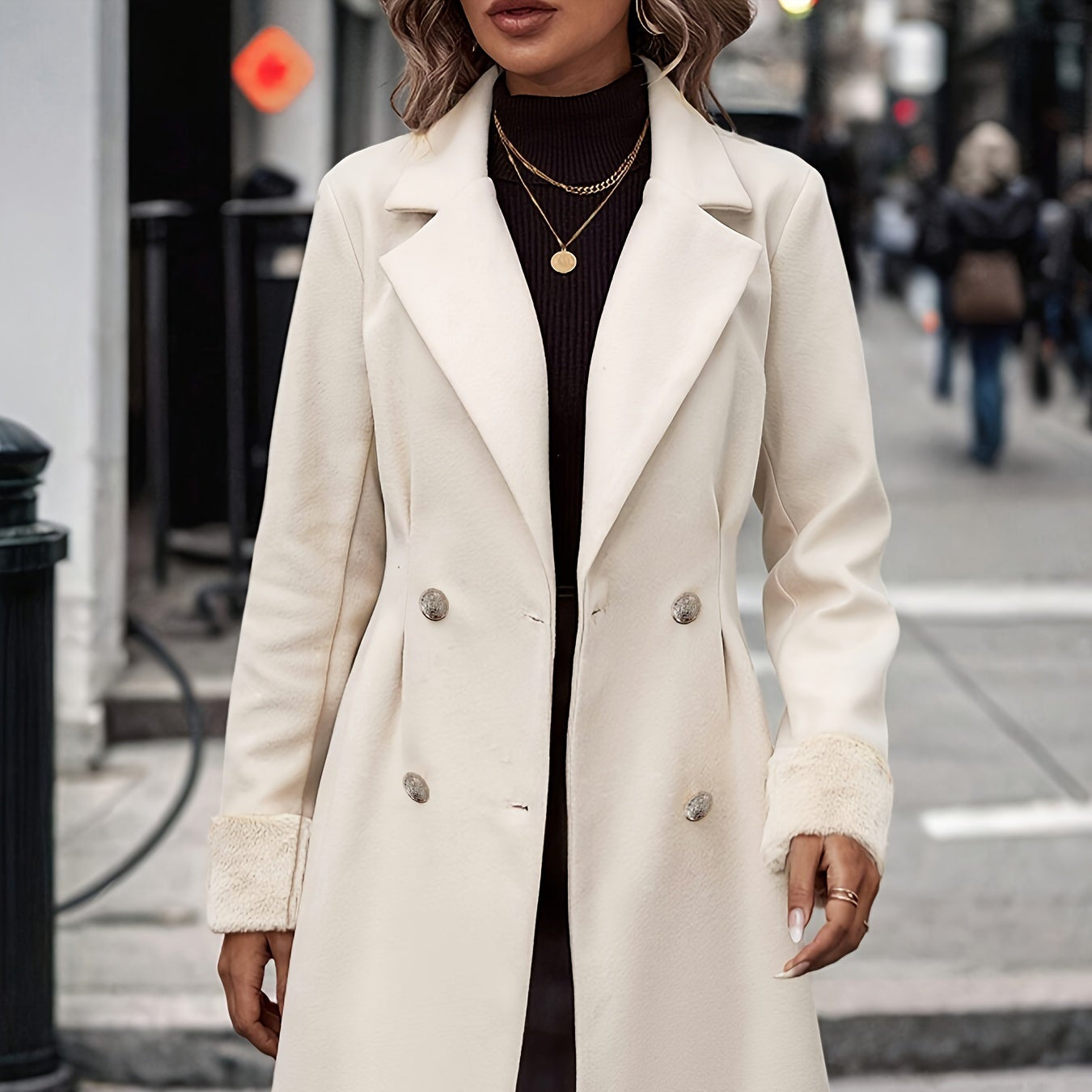 Damen - Flauschiger Zweireiher Mantel - Stilvolle Manschetten - Eleganter Modehit