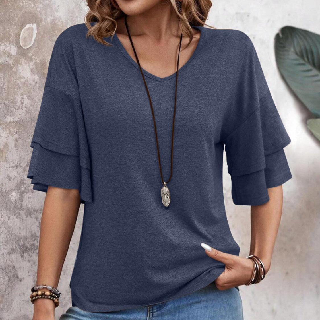 Damen - Bluse mit V-Ausschnitt und halben Ärmeln - Leichtes, atmungsaktives Material - Stylisches Alltags-Top