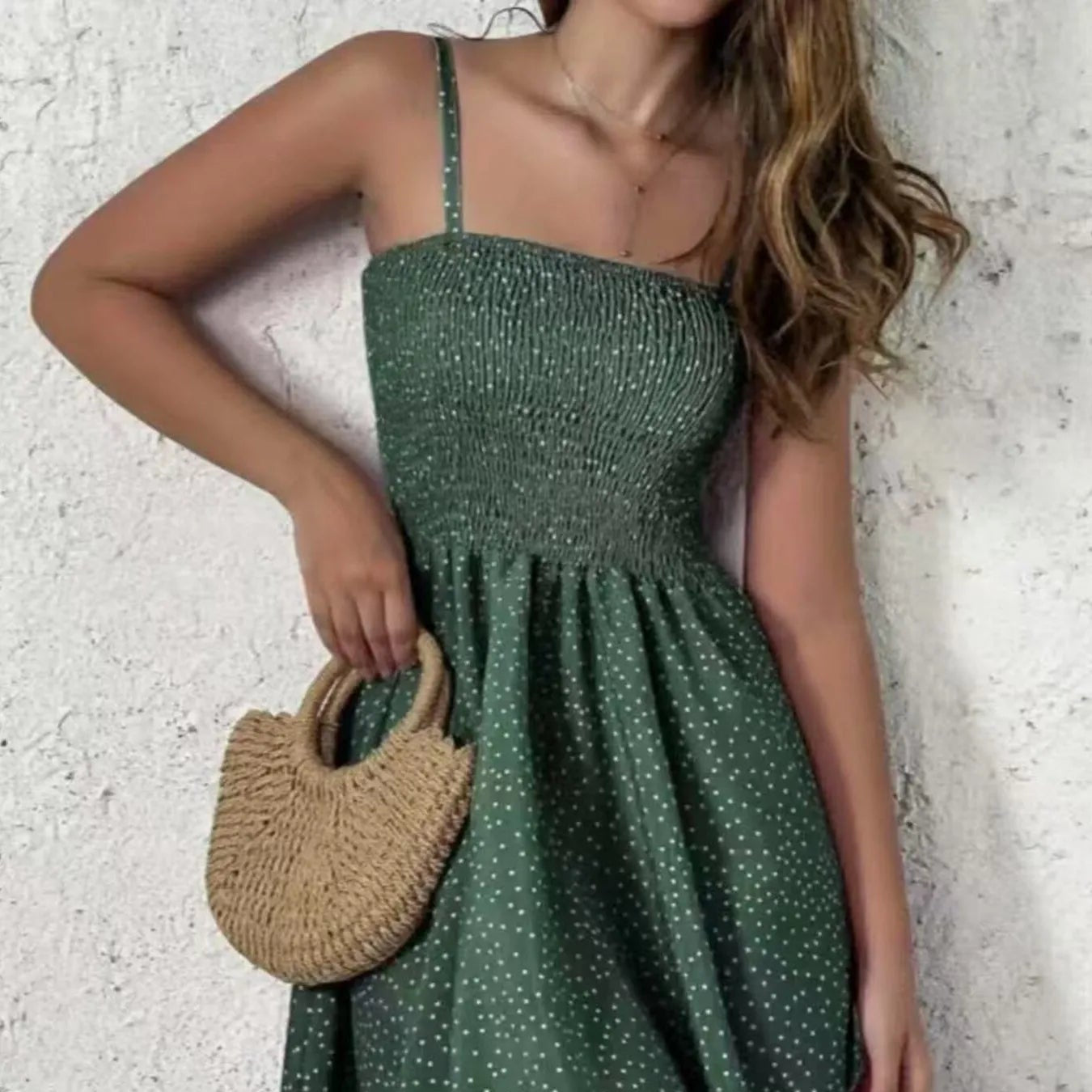 Damen - Gesmoktes Cami-Kleid - Polyester - Quadratischem Ausschnitt - Bequem und stilvoll für jeden Anlass
