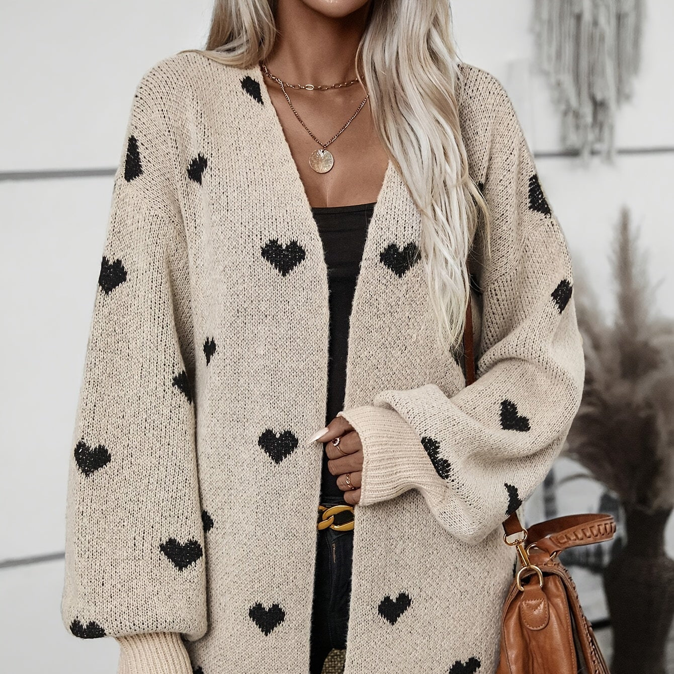 Damen - Strickjacke - Herzmuster - Langarm, weich und gemütlich - Perfekte Freizeitmode