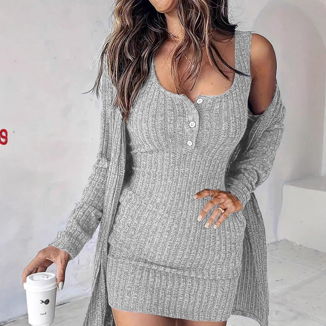 Damen - Strickkleid mit passender Strickjacke - Bequemer Casual Style - Perfekt für den Alltag