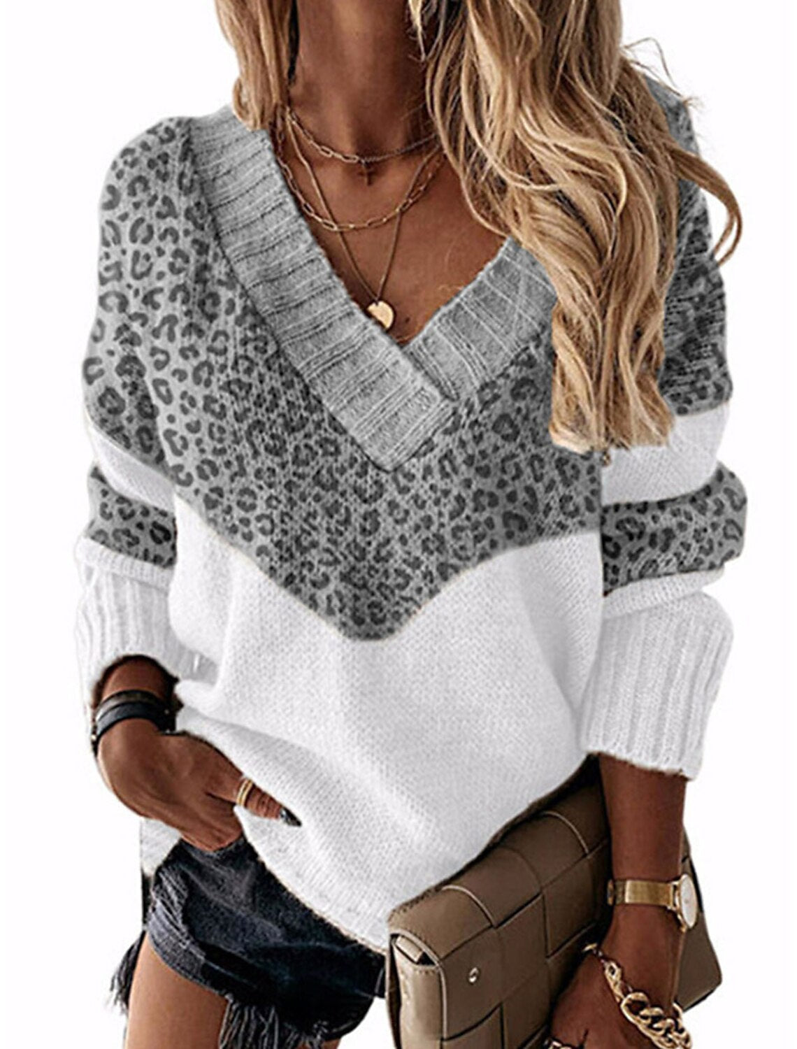Damen - V-Ausschnitt Pullover - Leopardenmuster - Modischer Strick - Trendiger Animal Print