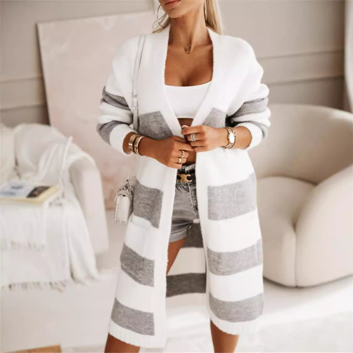 Damen - Stylischer Strickmantel - Wollmischung - Modischer Look mit Bold Stripes - Perfekt für jeden Anlass