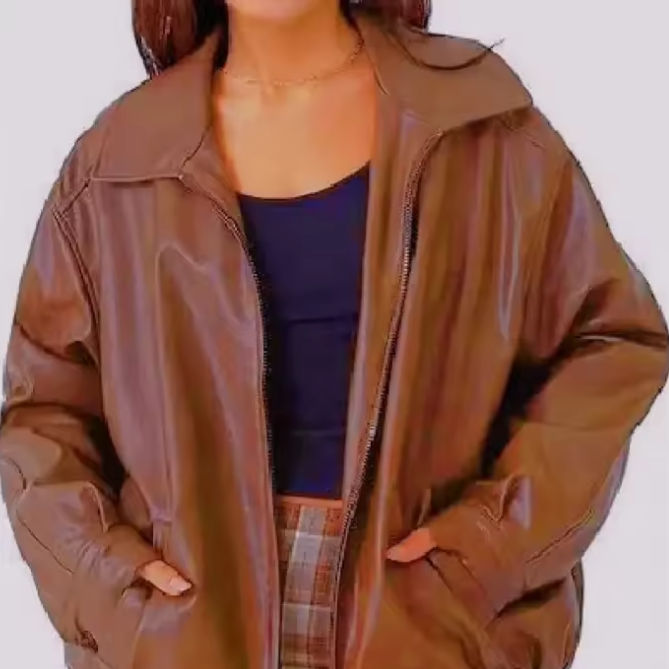 Damen - Entspannte jacke - Leder - Hochkragen mit Reißverschluss - Stilvolle Lederjacke für Alltag und Freizeit