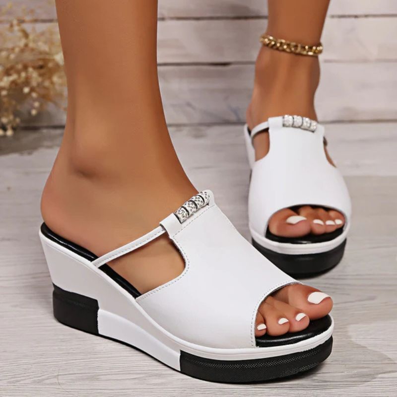 Damen - Bequeme Plateau Sandalen - Weiches Fußbett - Ultimativen Komfort - Stilvolle Sandalen für jeden Anlass