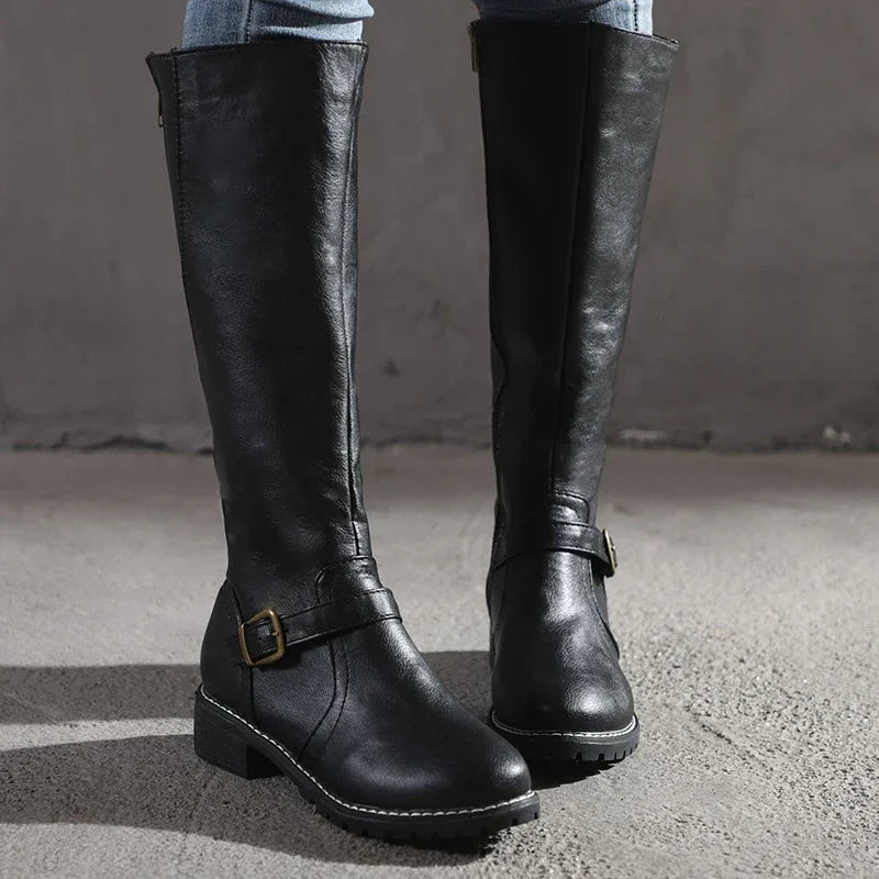 Damen - Klassische Stiefel - Kniehohe - Schnallenverzierung - Elegante Stiefel für jeden Anlass