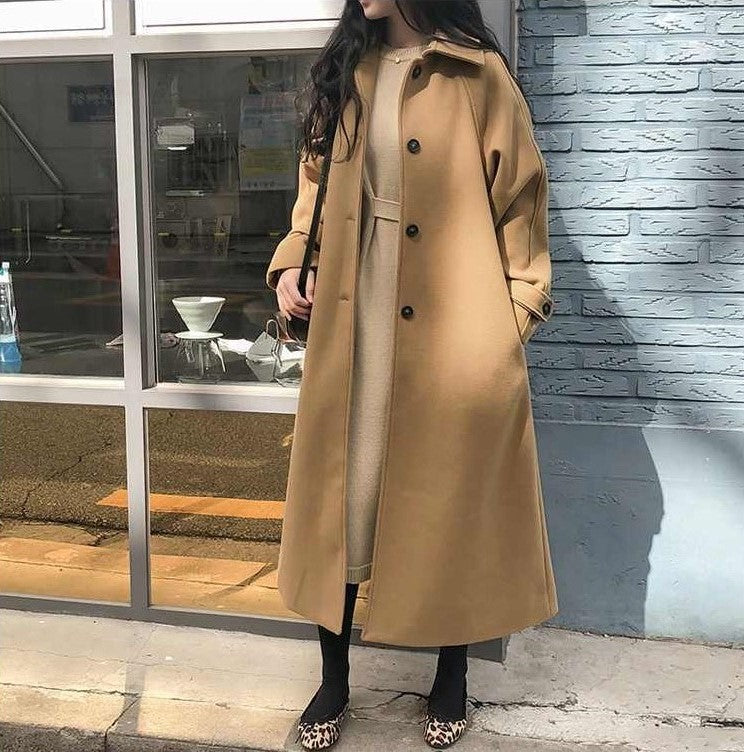 Damen - Langer warmer Trenchcoat - Klassischer Stil - Elegantem Schnitt - Modischer Herbstlook