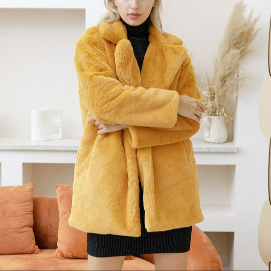 Damen - Übergrößen Mantel - Reverskragen - Weicher Stoff für optimalen Komfort - Ideal für kalte Tage