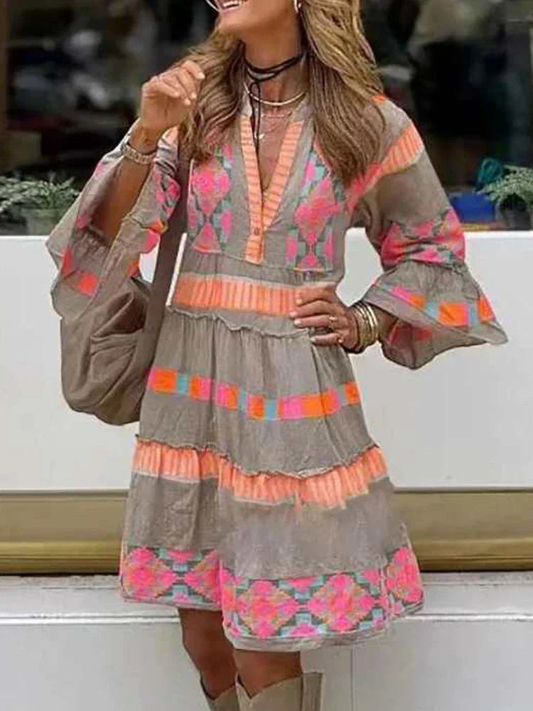 Iris – Kleid mit handgefertigtem V-Ausschnitt