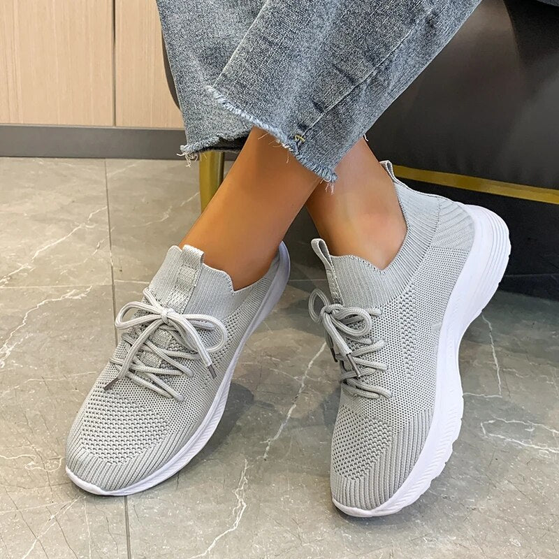 Brinley - Leichte Schnürer