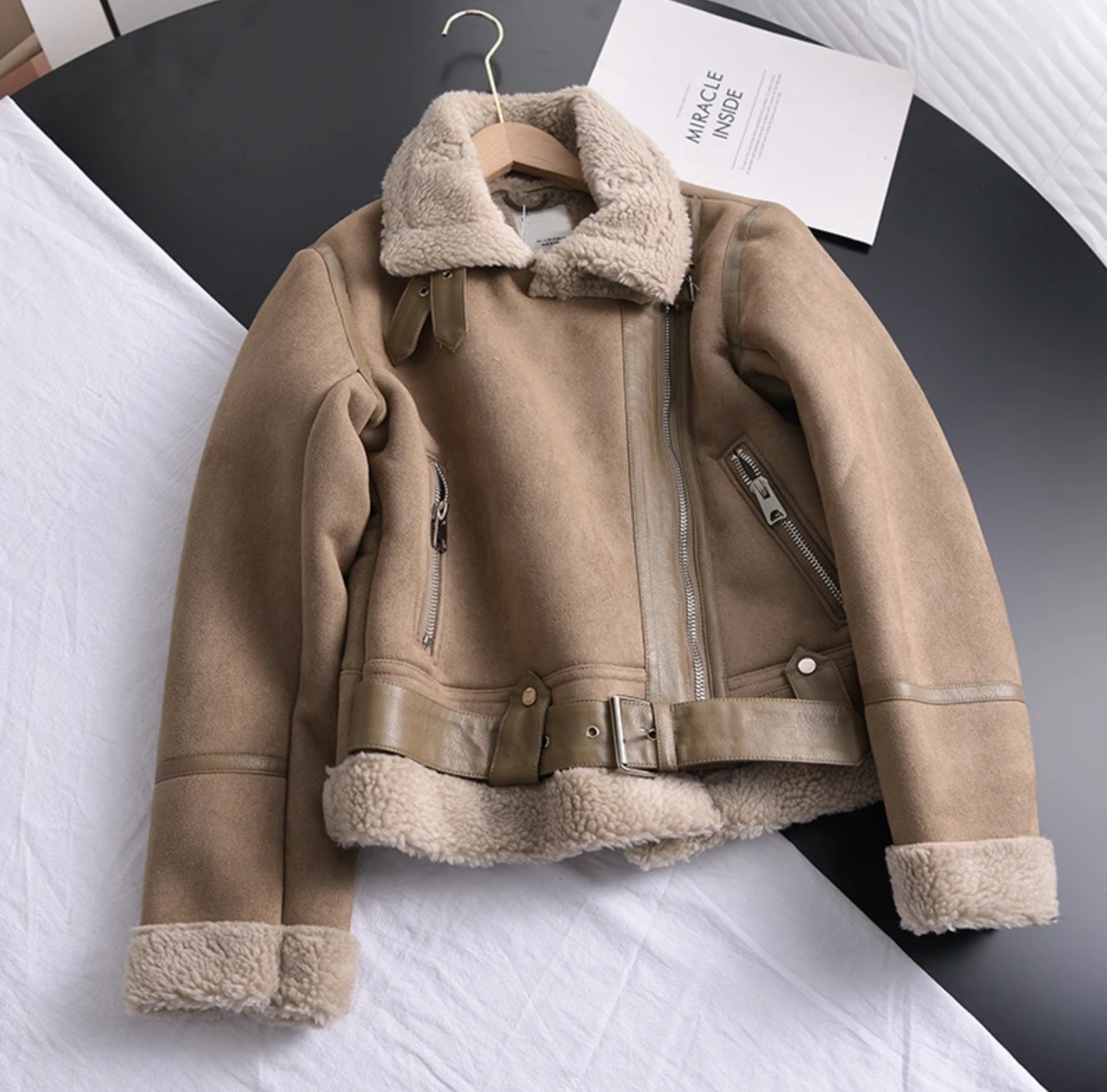 Damen - Bikerjacke - Asymmetrischer Reißverschluss - Gefütterter Kragen - Trendige Lederjacke für jeden Anlass