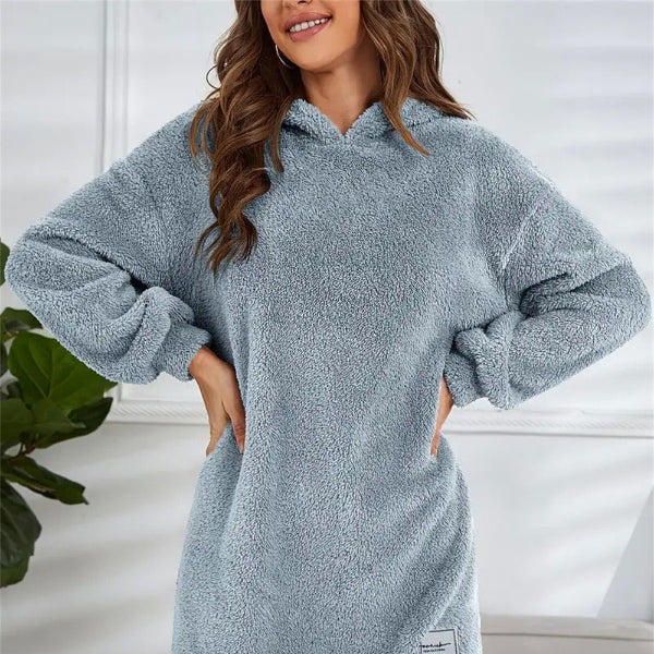 Damen - Übergroß Kleid mit Kapuze - Weichem Fleece - Bequemer und stylischer Begleiter für jeden Tag