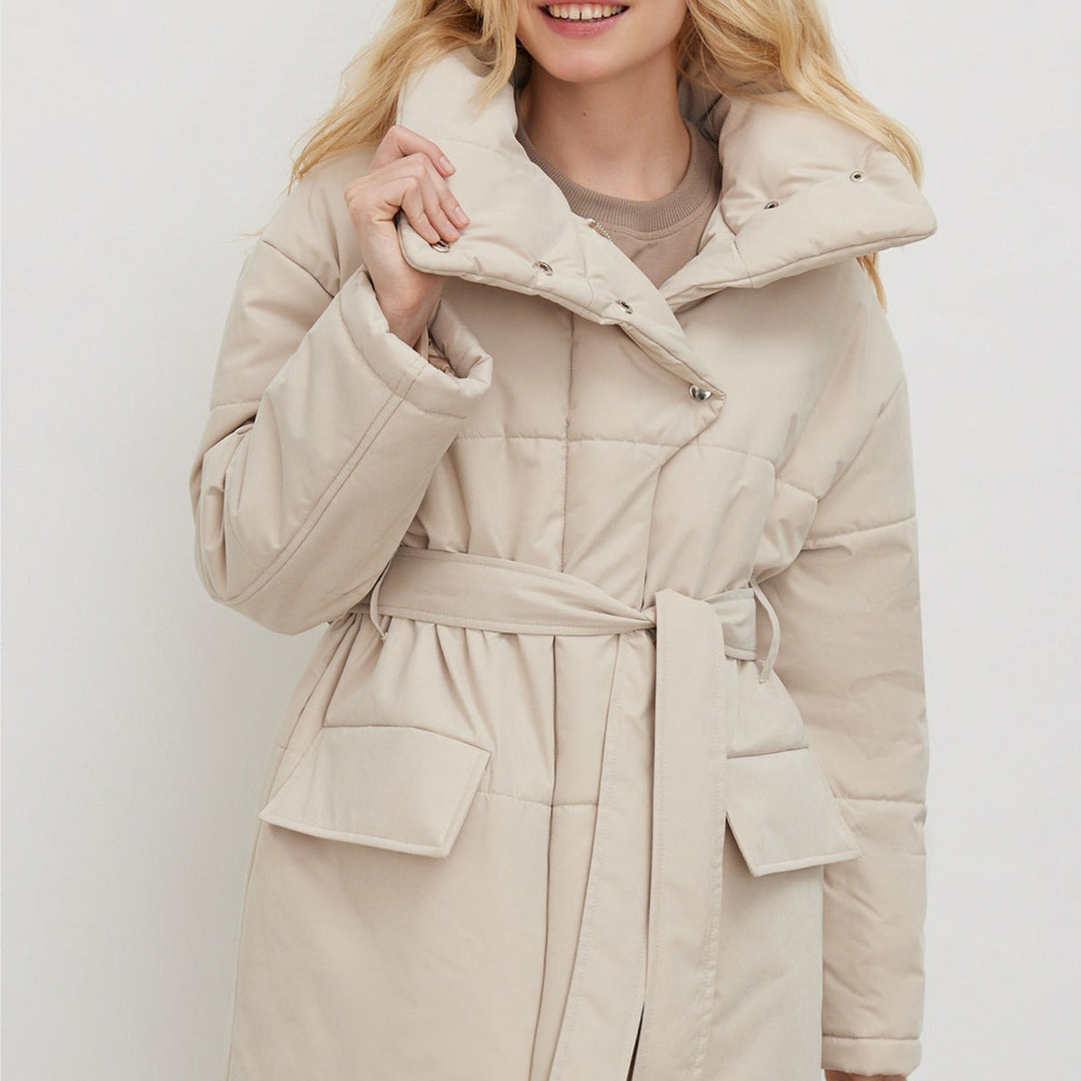 Damen - Gesteppte Baumwolljacke - Übergröße mit Gürtel - Stilvolle und Bequeme Outerwear für jede Gelegenheit