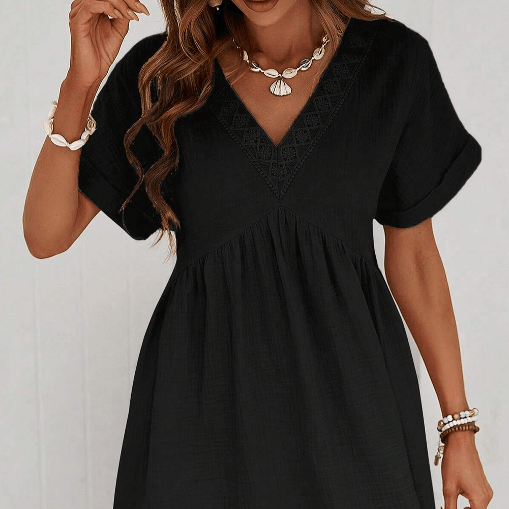Damen - Elegantes Minikleid - Hochwertige Stoffe - V-Ausschnitt und Spitzenbesatz - Stilvolles Outfit für jeden Anlass