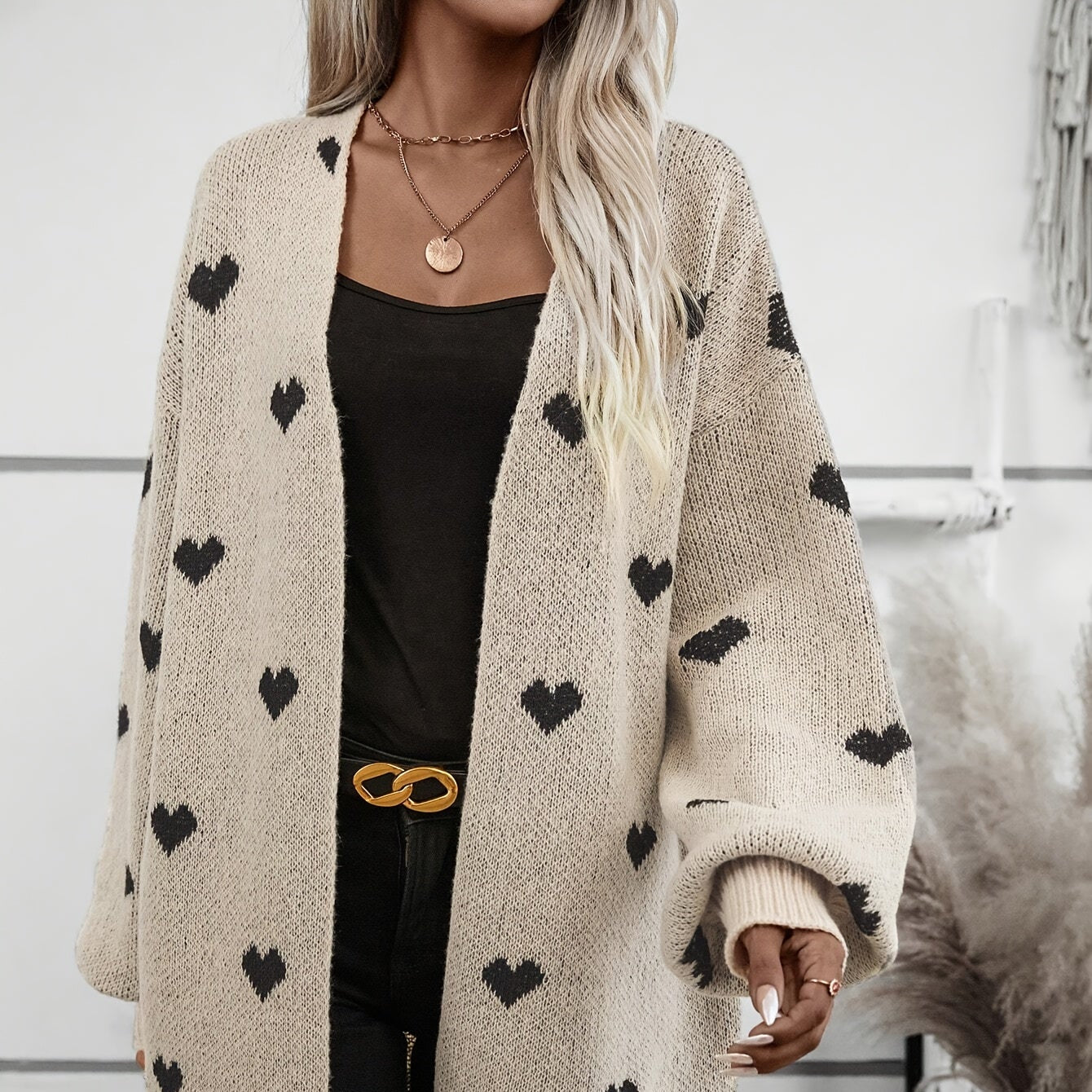 Damen - Strickjacke - Herzmuster - Langarm, weich und gemütlich - Perfekte Freizeitmode