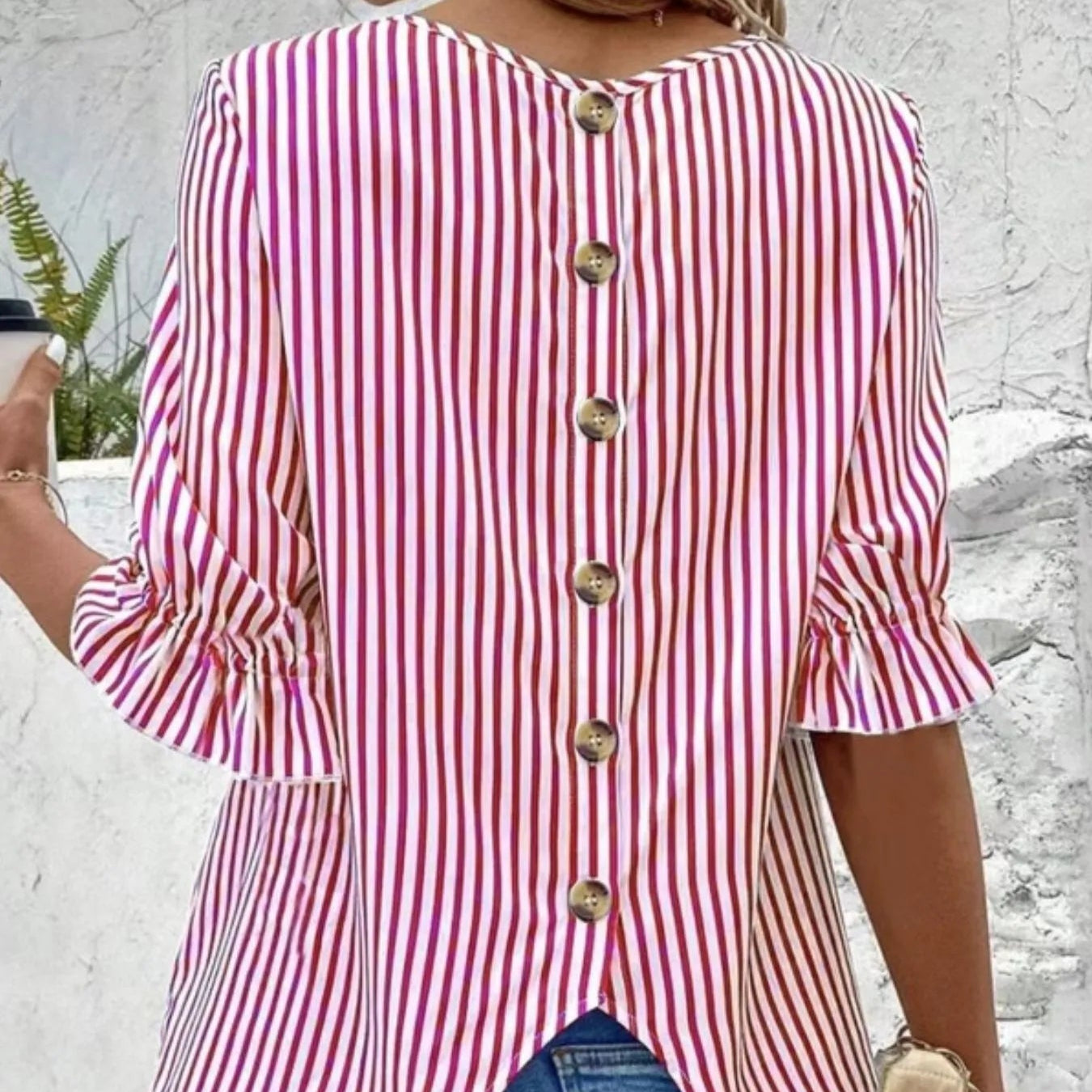 Damen - Gestreifte Freizeitbluse - Polyester - Rundhalsausschnitt, halbe Ärmel - Bequeme und stilvolle Bluse