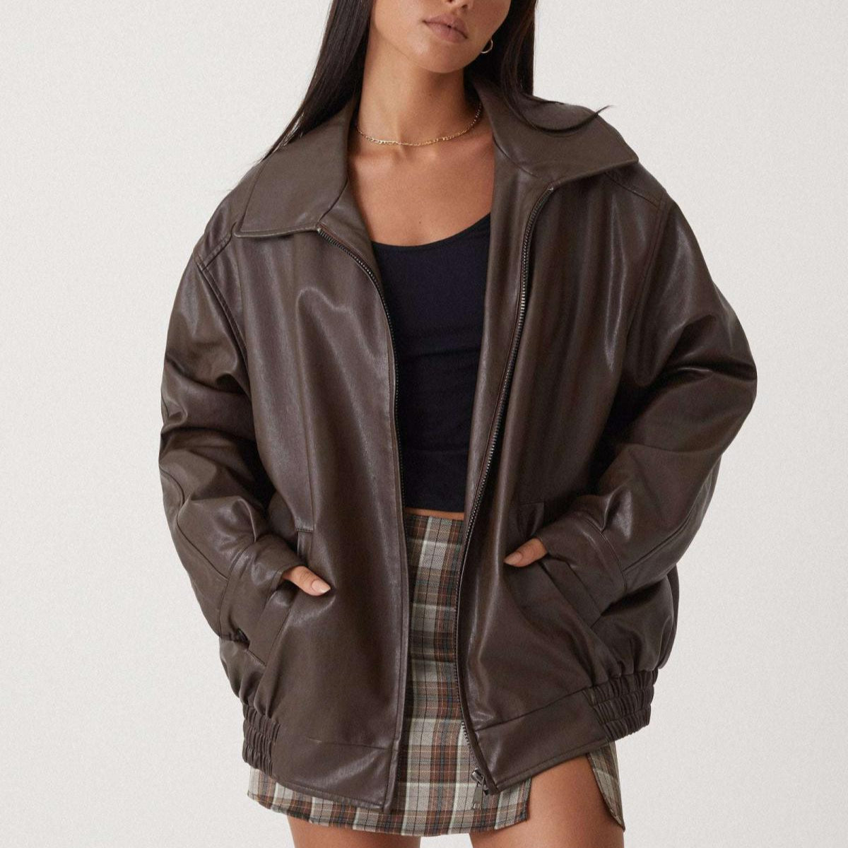 Damen - Entspannte jacke - Leder - Hochkragen mit Reißverschluss - Stilvolle Lederjacke für Alltag und Freizeit